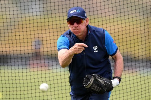 Batting coach Bob Carter